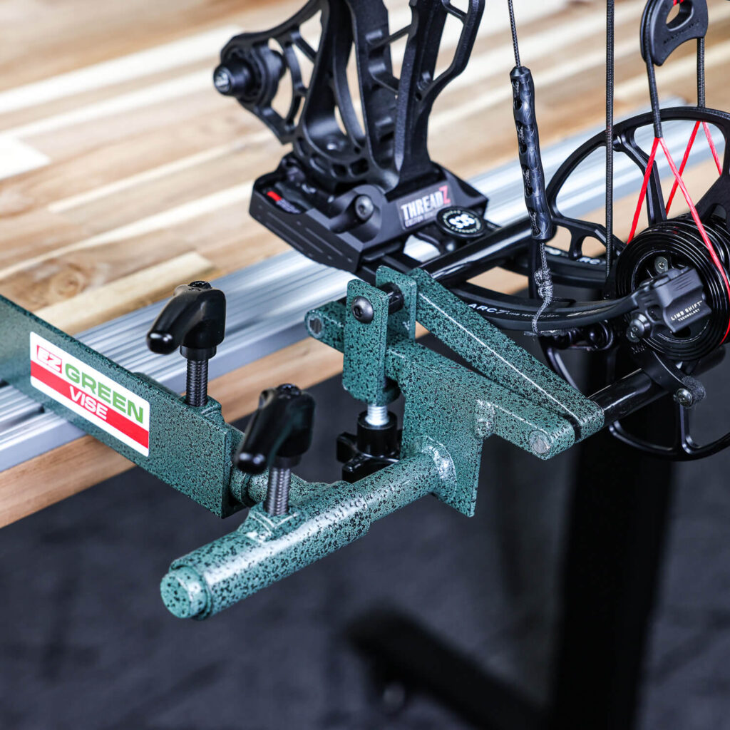 archery-bow-vise-green-egv1001-2