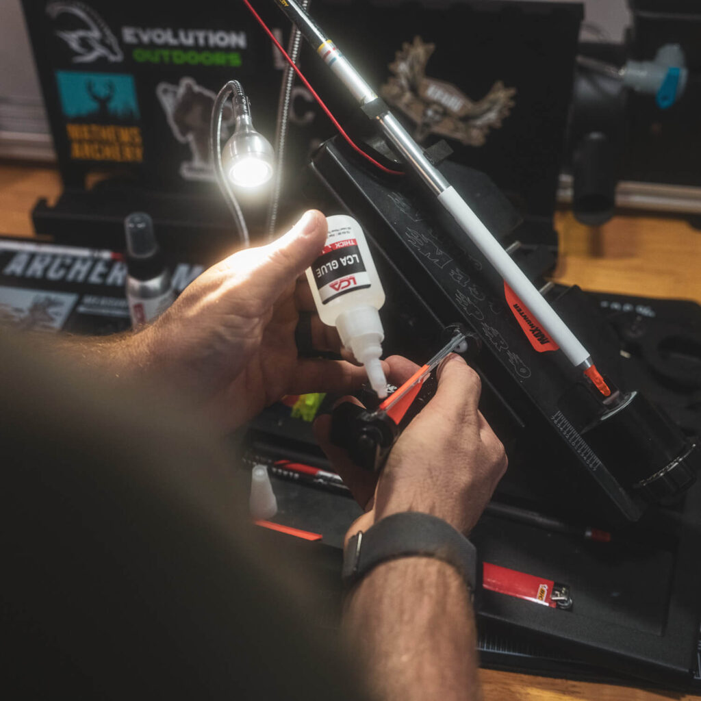 fletching-glue-glu1001-v2-3